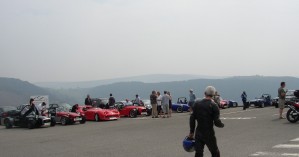 Cars at Horseshoe pass